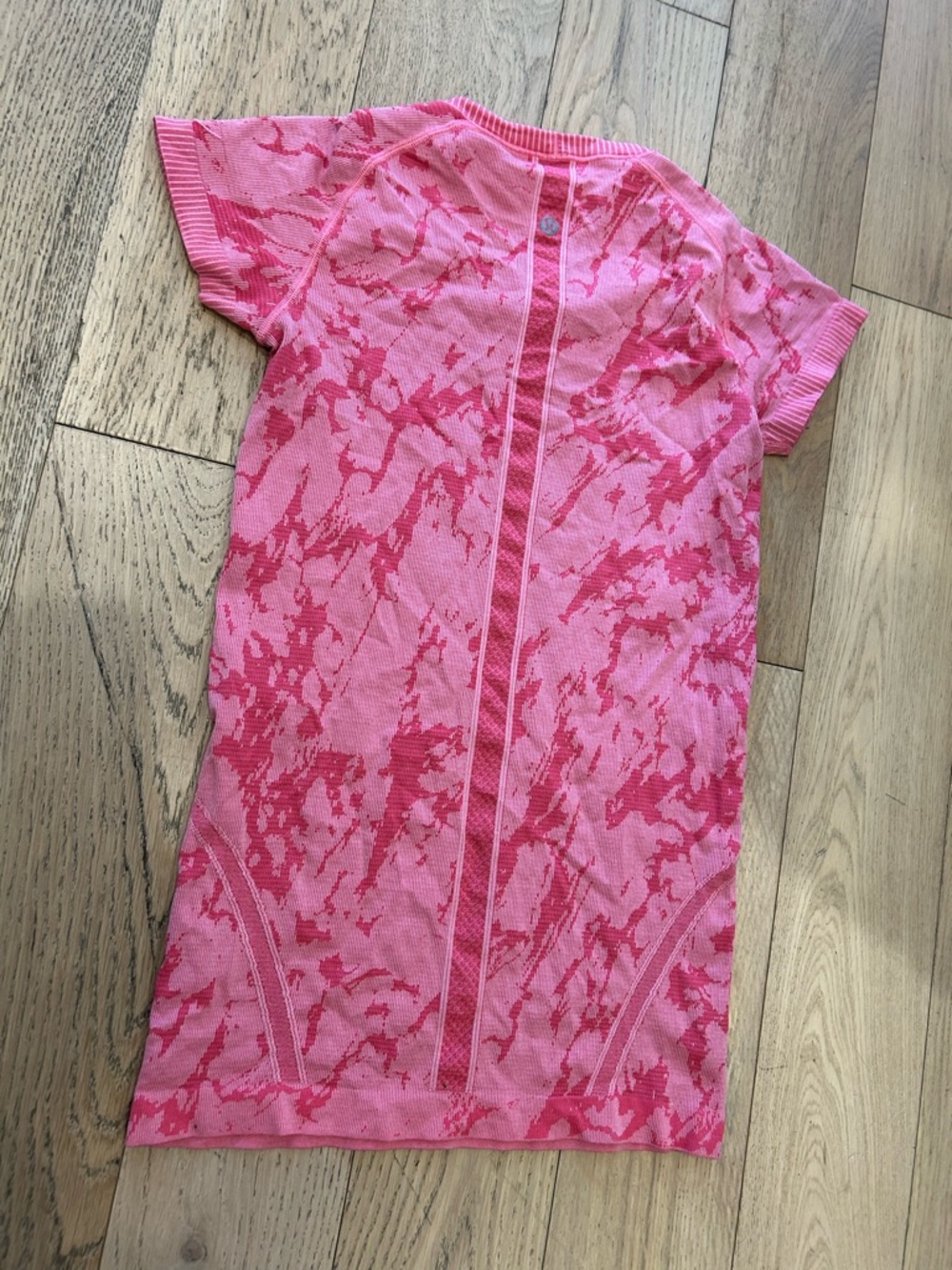 Lululemon top - Picture 2 of 3